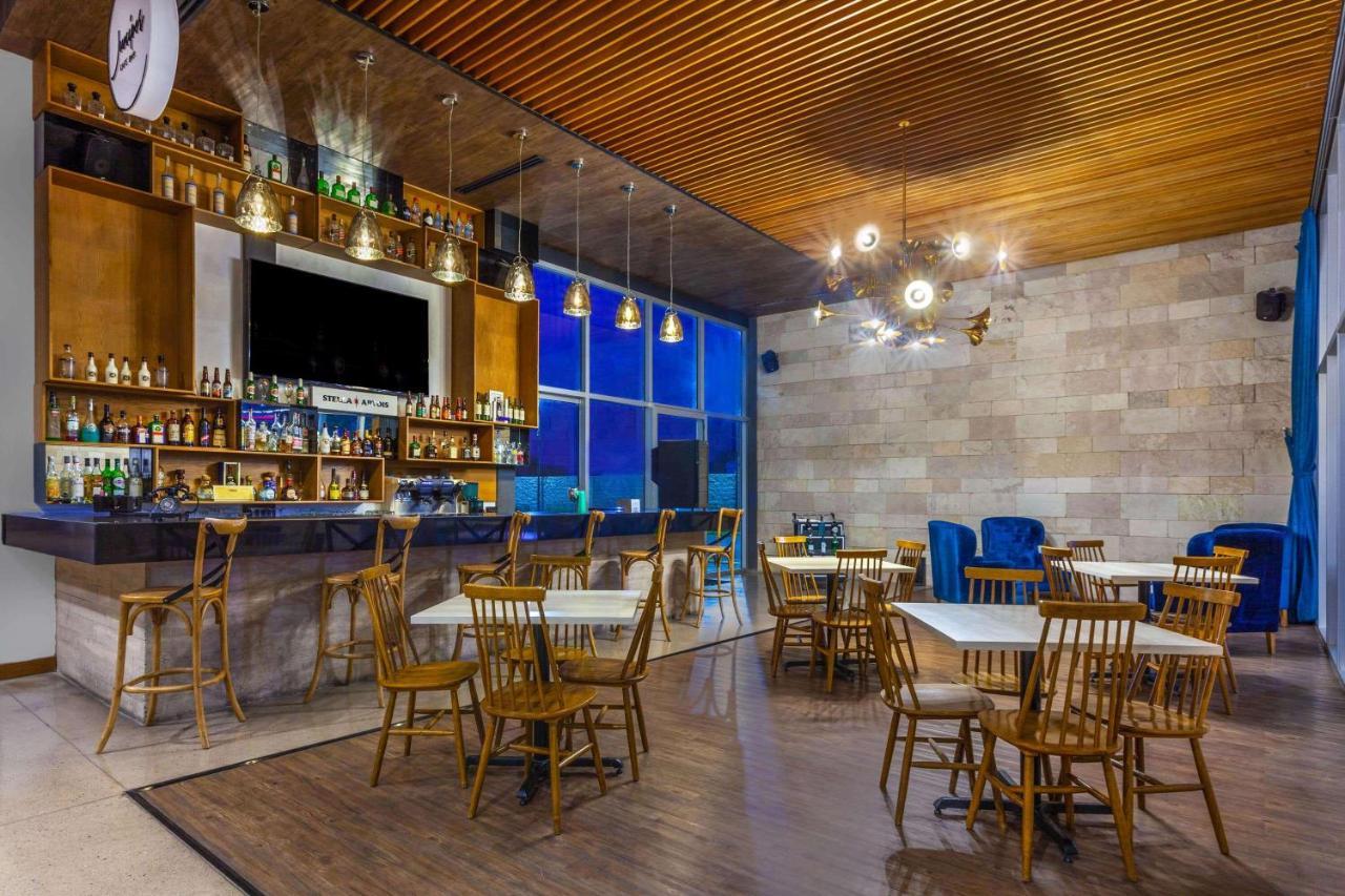 Tryp By Wyndham San Luis Potosi Hotel & Suites Buitenkant foto