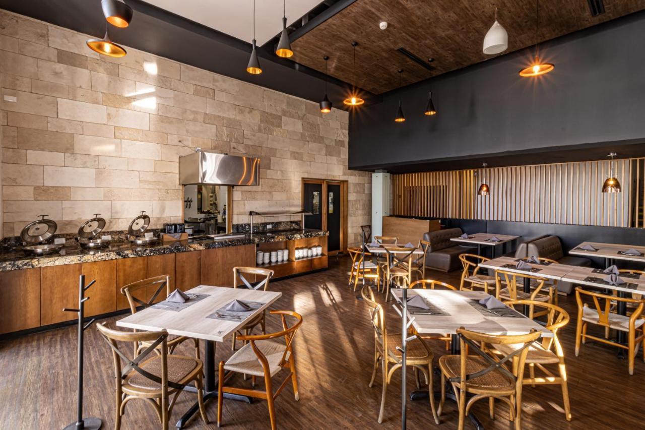 Tryp By Wyndham San Luis Potosi Hotel & Suites Buitenkant foto