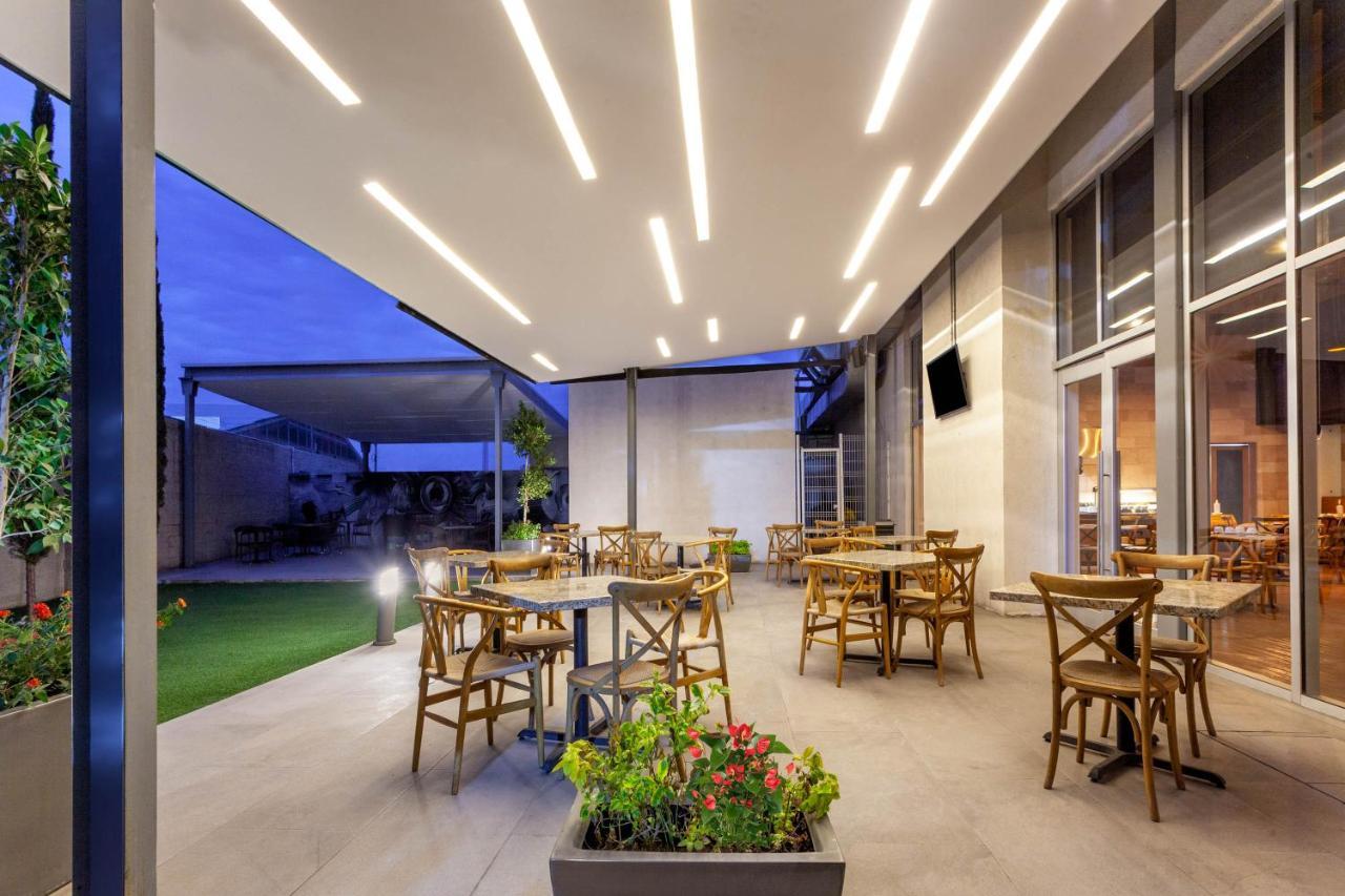Tryp By Wyndham San Luis Potosi Hotel & Suites Buitenkant foto